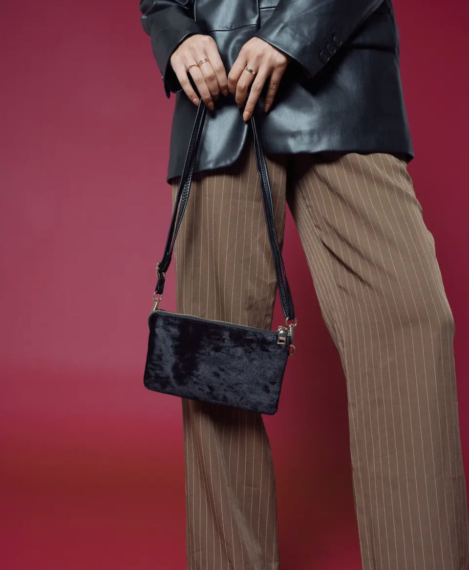 Kendall Plaid Wristlet + Crossbody: MAROON