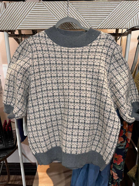 Gray and Ivory puff sleeve short sleeve sweater
