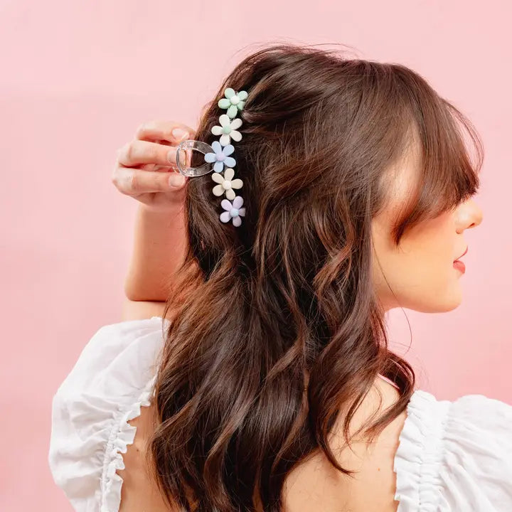 Daisy Claw Clip: COOL