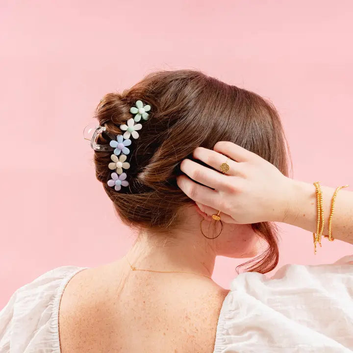 Daisy Claw Clip: COOL